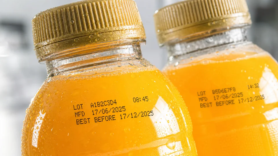 Batch and best-before coding on chilled beverage bottles